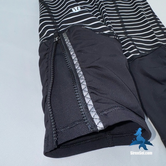 1076 lululemon Runday Crop - Size 4 - Parallel Stripe Black/White - Picture 9 of 14